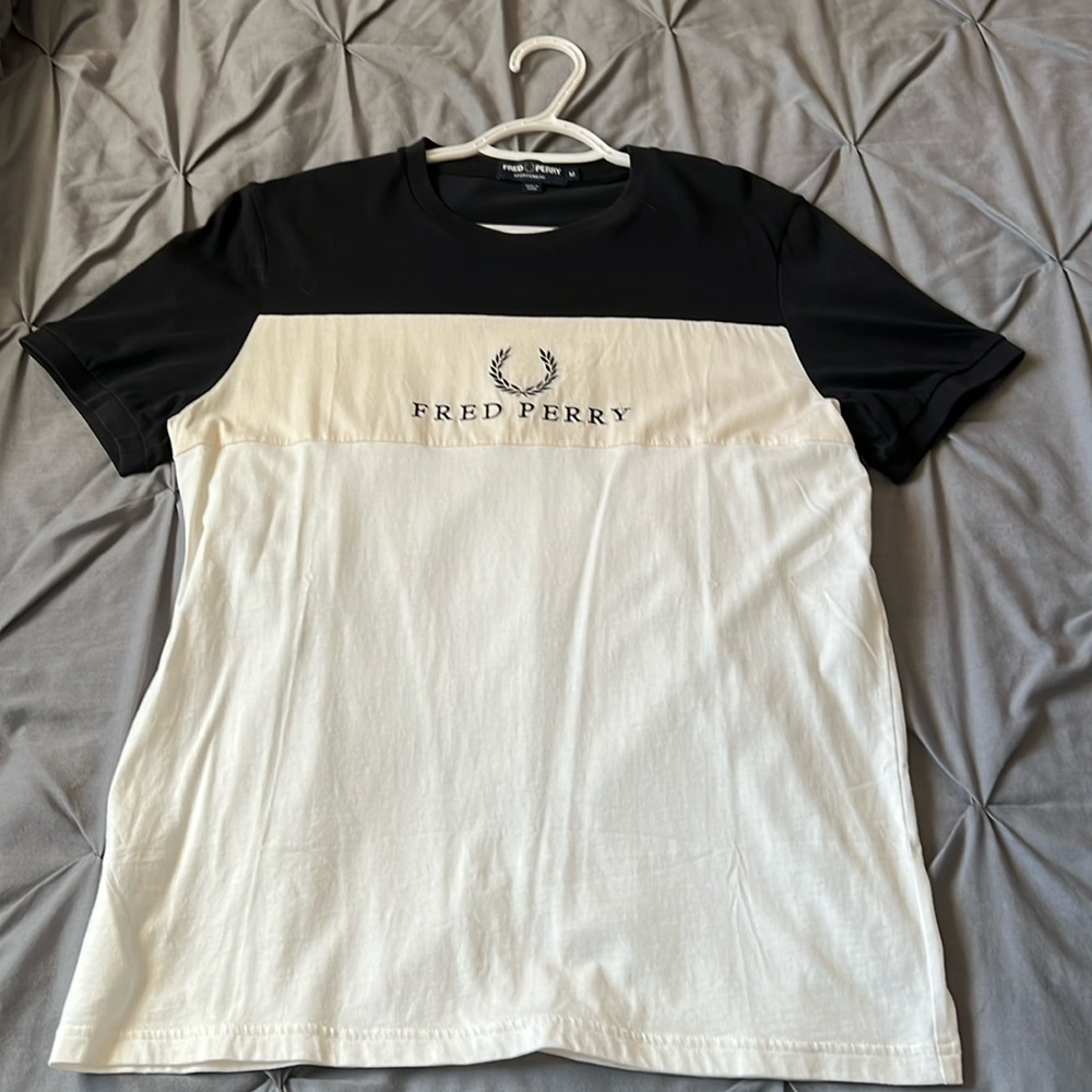 Men’s Fred Perry t shirt